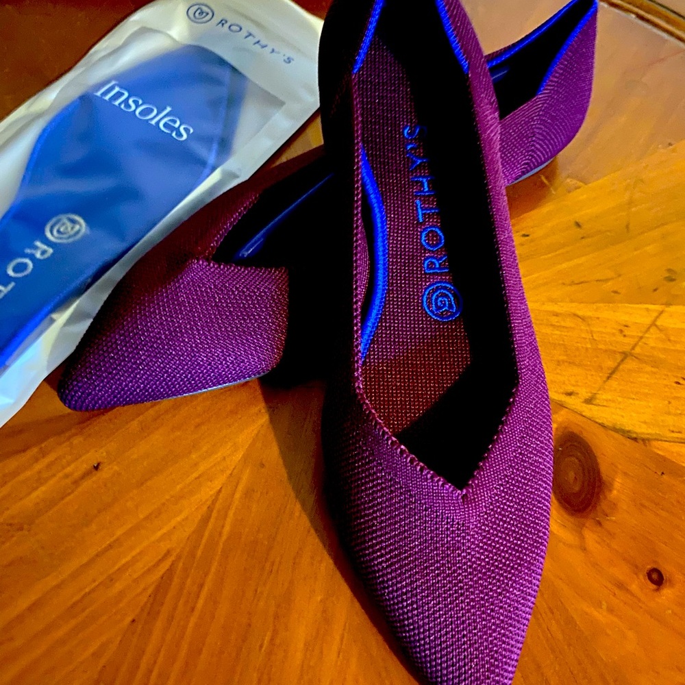 N n B Gorgeous Rothy’s sz 8.5 The Point in Orchid w extra insole in Royal Blue.